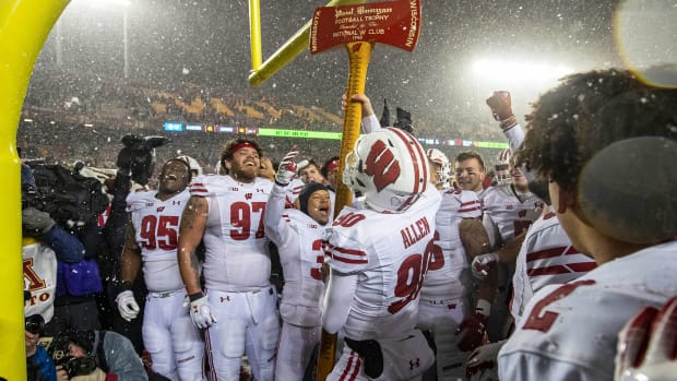 Wisconsin football beats Minnesota Paul Bunyans axe